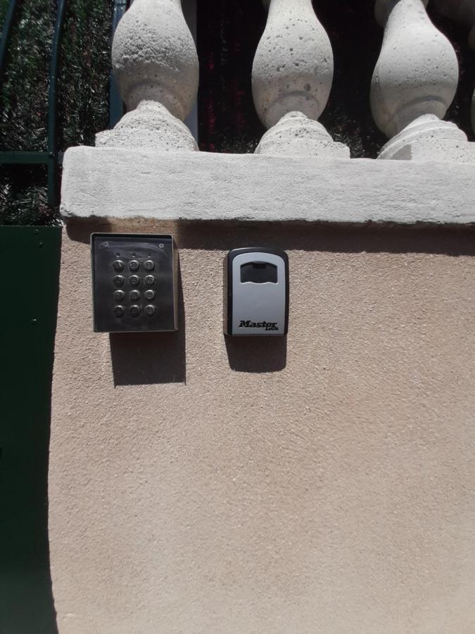 Maison 100 M2, Terrasse 25 M2, Clim, 3 Chbs Avec Tv, Parking Pierrelatte Bagian luar foto